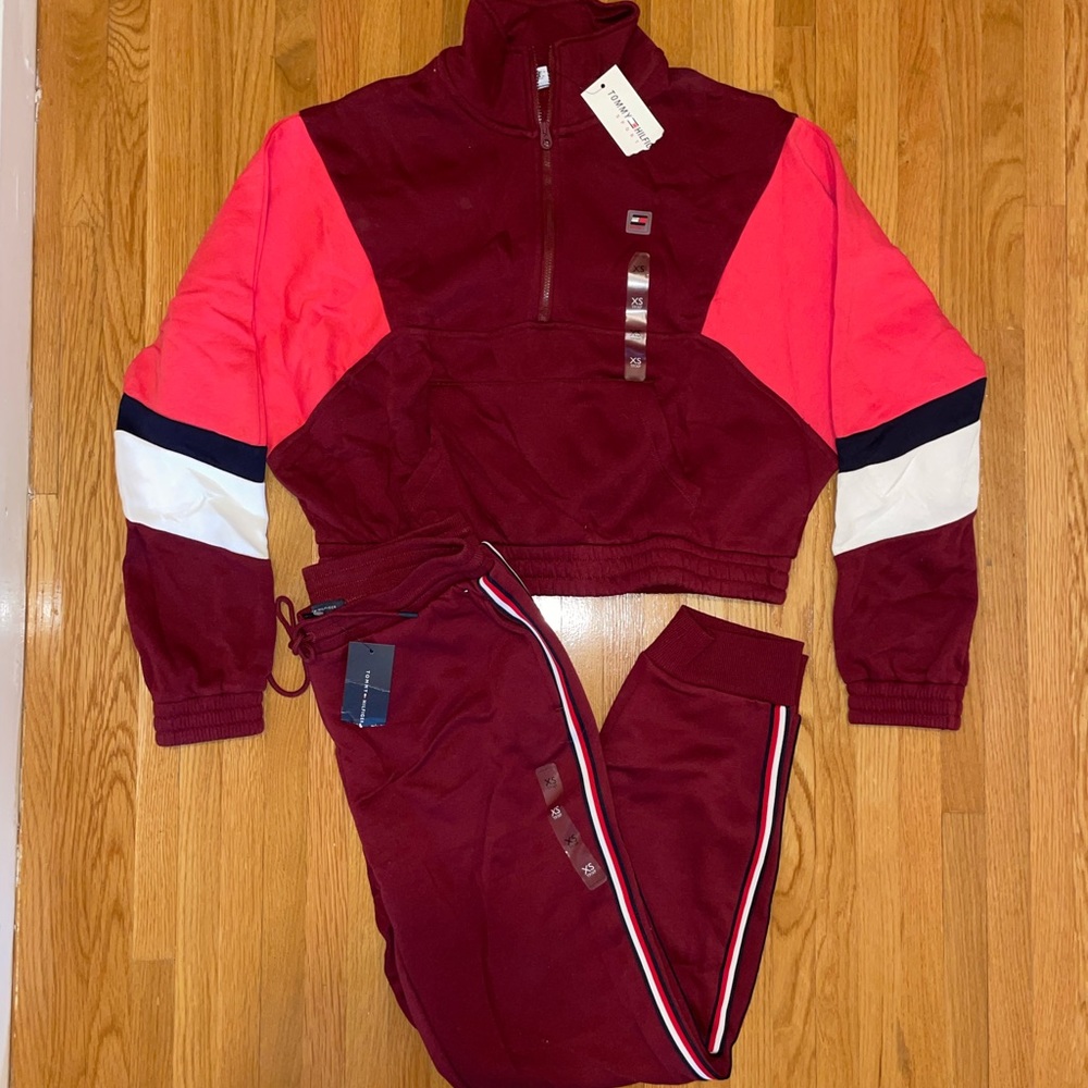 Tommy Hilfiger sweatsuit